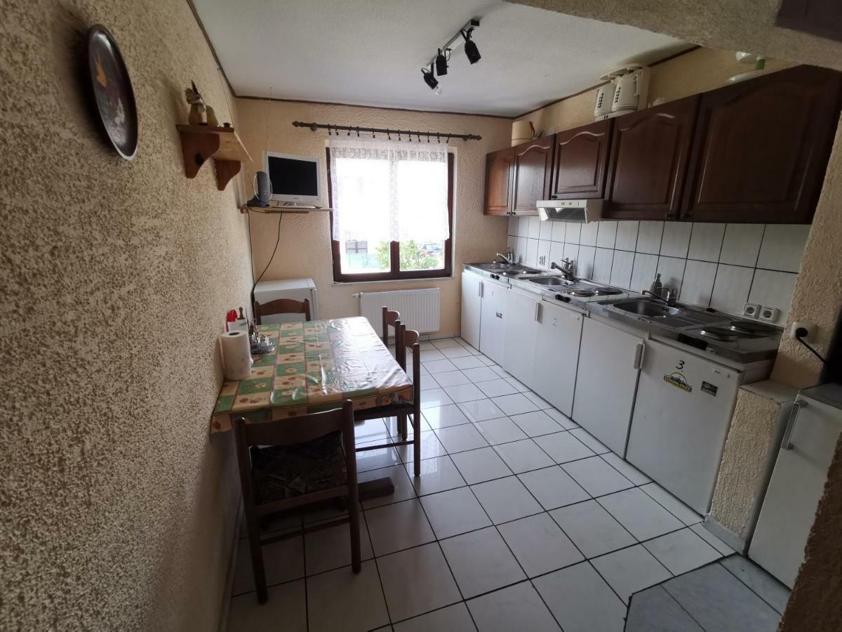 Guest House Dijana Кральевица Экстерьер фото